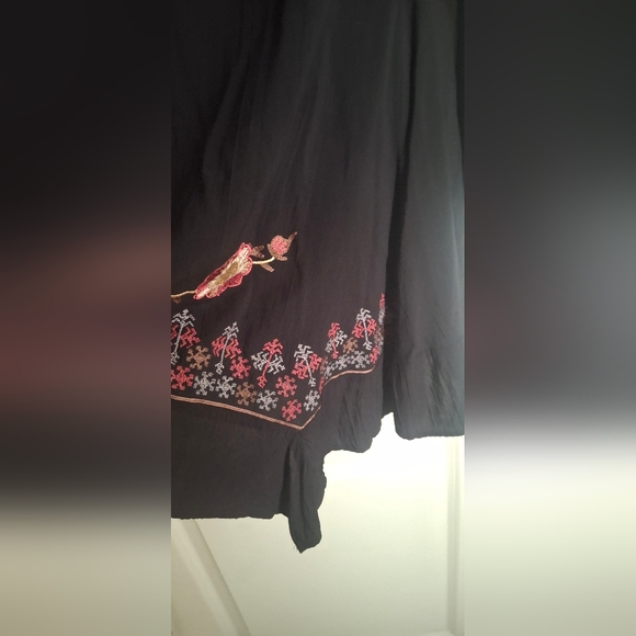 Tasha Polizzi Collection Embroidered Black and Pink Women's Top M BOHO GYPSY - Picture 7 of 11